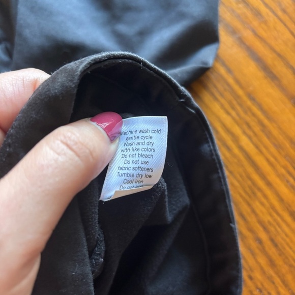 Athleta Twilight Run Jacket Stretch Zip Thumb Holes Pockets Black Size L - Picture 4 of 9